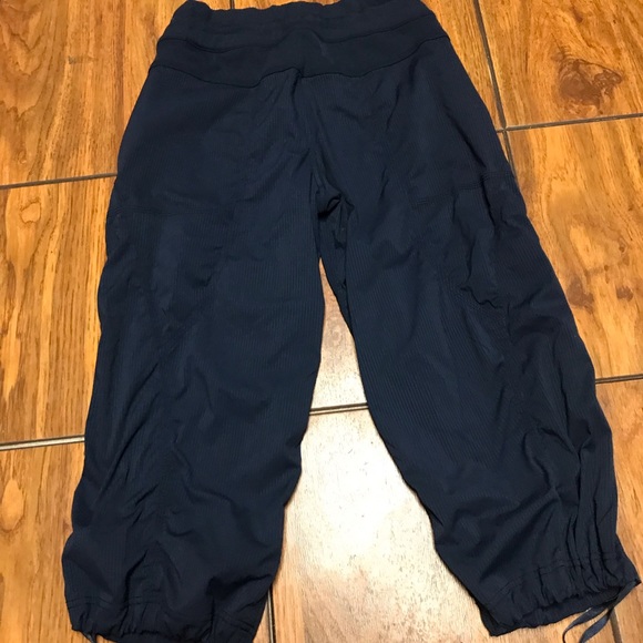 Lululemon Studio Crop - Picture 4 of 13